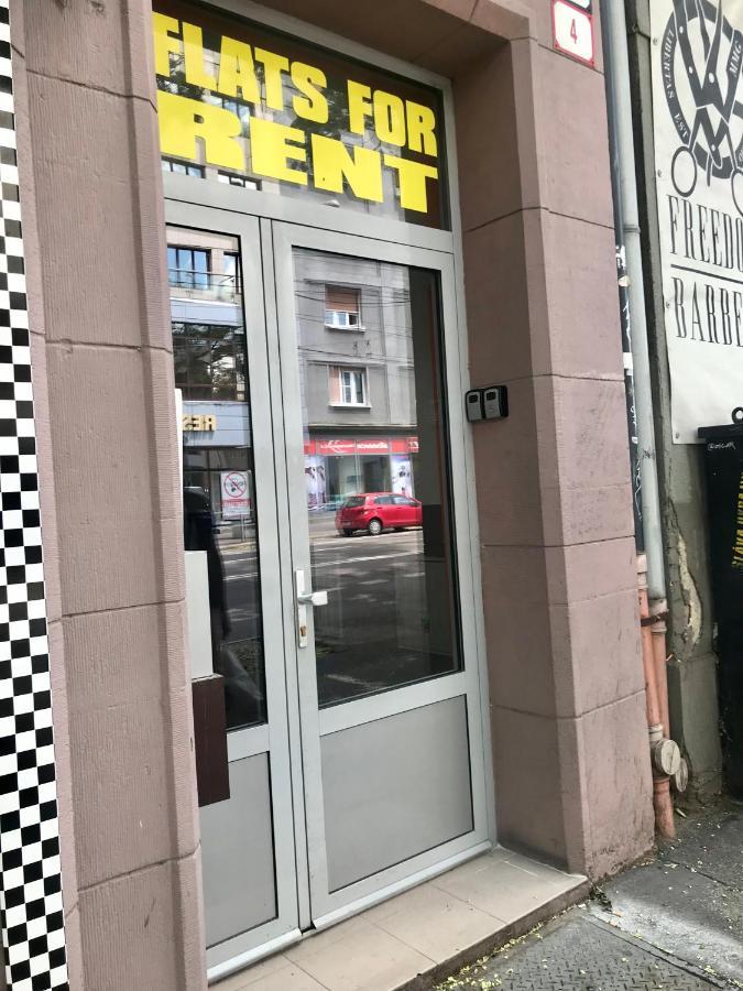 De Luxe 4 May Plaza Bratislava Eksteriør billede
