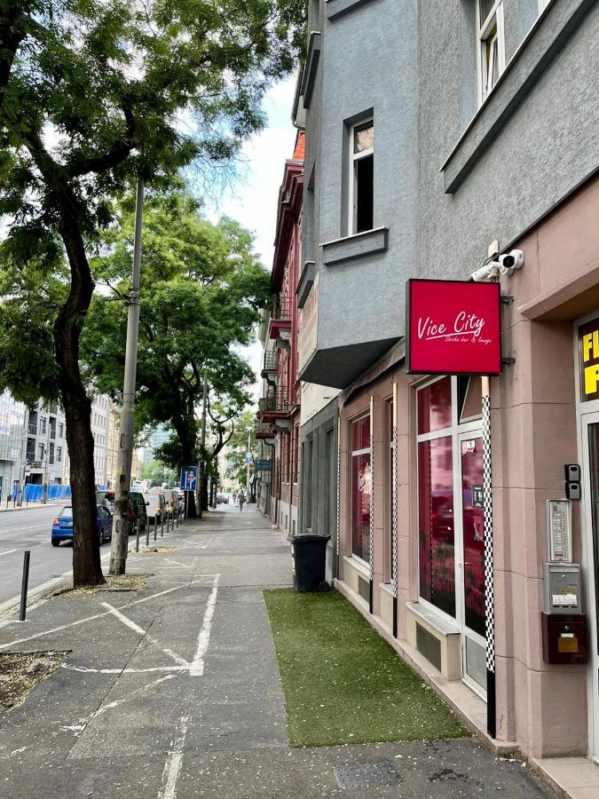 De Luxe 4 May Plaza Bratislava Eksteriør billede