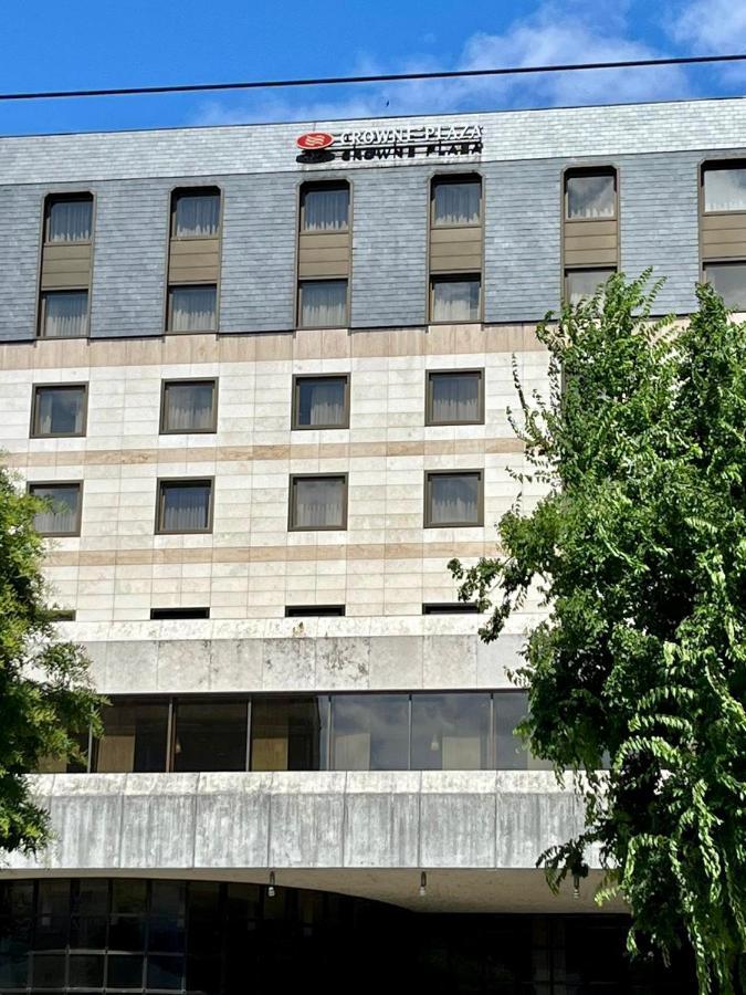 De Luxe 4 May Plaza Bratislava Eksteriør billede